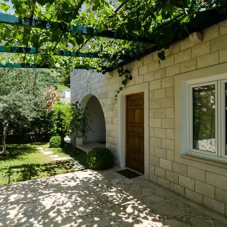Plavac Mali-1 By Interhome Apartment Gornji Dingac